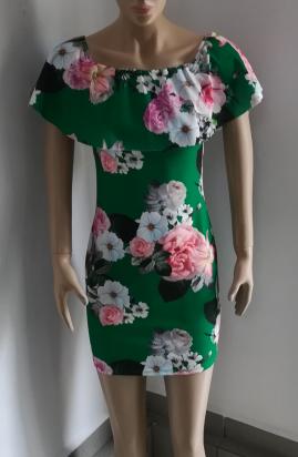 Rochie verde cu flori